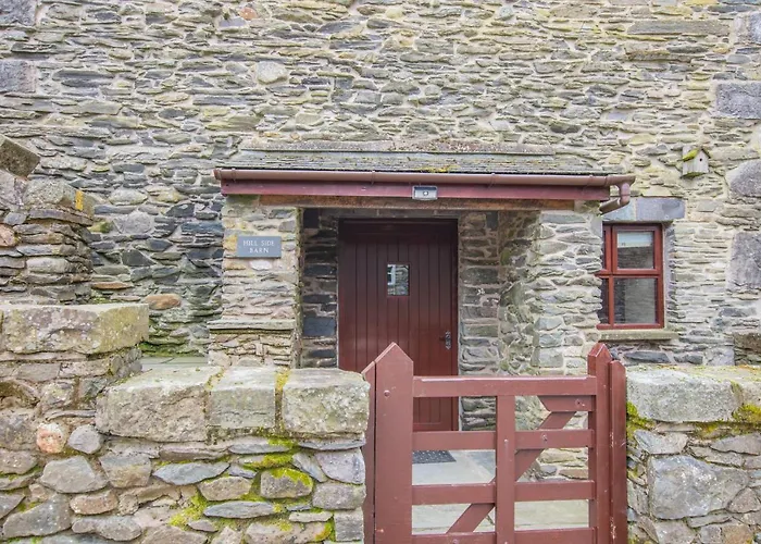 Hill Side Barn